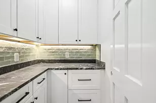 6 Plant St, Newburyport, MA 01950 - Photo 13