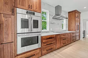 6 Plant St, Newburyport, MA 01950 - Photo 9