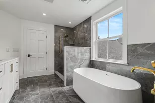 6 Plant St, Newburyport, MA 01950 - Photo 19