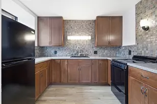 24 Norman St, Salem, MA 01970 - Photo 5