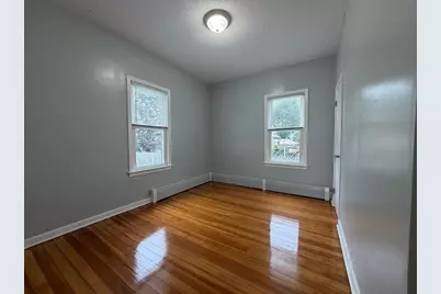 88 Nye St #1, New Bedford, MA 02746 - Photo 5