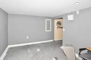 143 Stuart St, Springfield, MA 01119 - Photo 19