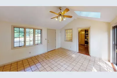 22 Ranlett Ln, Billerica, MA 01821 - Photo 5