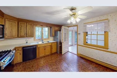 22 Ranlett Ln, Billerica, MA 01821 - Photo 7