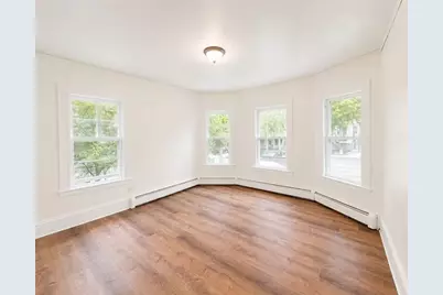 152 Spruce St #1, Watertown, MA 02472 - Photo 5