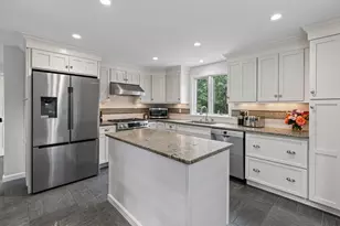 21 Vickers St, Edgartown, MA 02539 - Photo 15