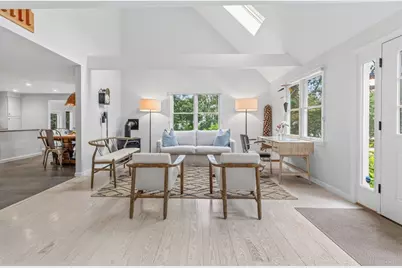 21 Vickers Street, Edgartown, MA 02539 - Photo 11