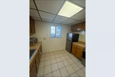 337 Columbia Street #2R, Fall River, MA 02721 - Photo 7