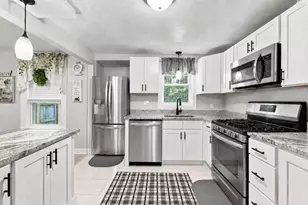 81 Beech St, New Bedford, MA 02740 - Photo 9