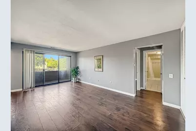 22 Shrewsbury Green Dr #I, Shrewsbury, MA 01545 - Photo 9