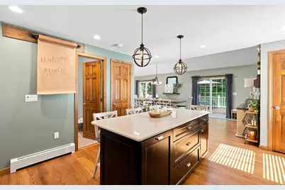 51 Barton Ave, Belchertown, MA 01007 - Photo 17