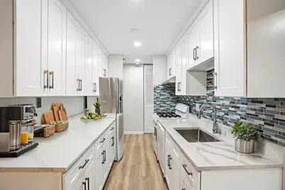 2 Shrewsbury Green Dr #J, Shrewsbury, MA 01545 - Photo 3