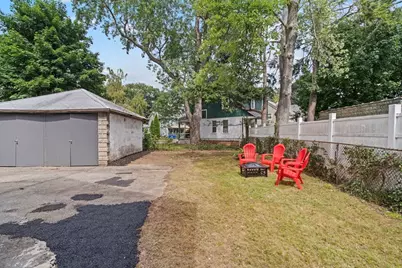 615 White St, Springfield, MA 01108 - Photo 5