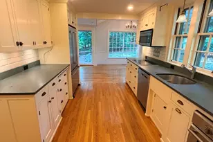 41 Locust Ave, Lexington, MA 02421 - Photo 3