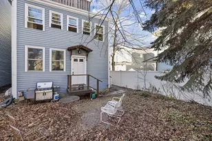 3 Pleasant Pl, Cambridge, MA 02139 - Photo 13