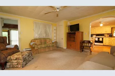 351 Towne St, North Attleboro, MA 02760 - Photo 11