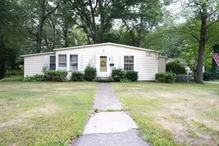 351 Towne St, North Attleboro, MA 02760 - Photo 1