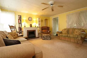 351 Towne St, North Attleboro, MA 02760 - Photo 9