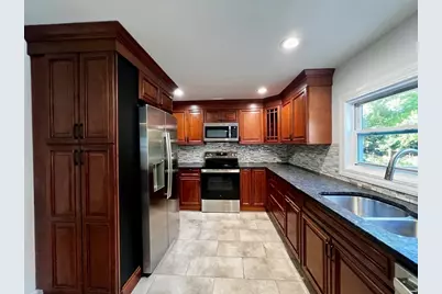 308 Boutelle St, Fitchburg, MA 01420 - Photo 7