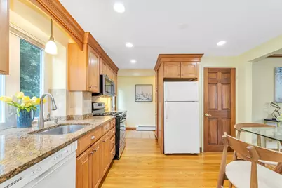 20 Paragon Rd, Boston, MA 02132 - Photo 7