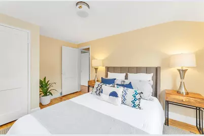 20 Paragon Rd, Boston, MA 02132 - Photo 15