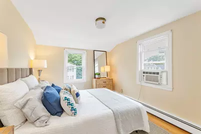 20 Paragon Rd, Boston, MA 02132 - Photo 17
