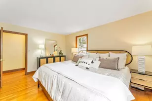 20 Paragon Rd, Boston, MA 02132 - Photo 13