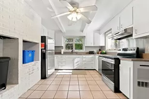2 Lisa Ave, Acushnet, MA 02743 - Photo 9