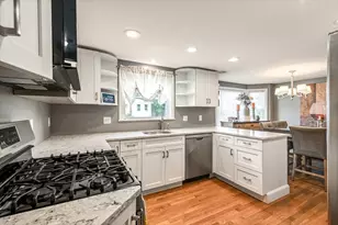 52 Burpee Rd, Swampscott, MA 01907 - Photo 7