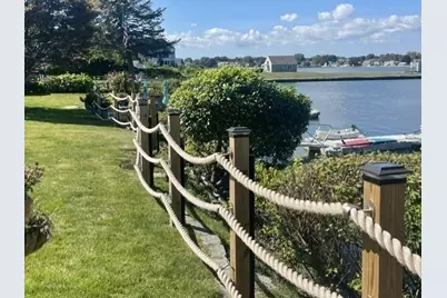 55 Memorial Dr, Salem, MA 01970 - Photo 5