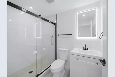 4164 Washington St #9, Boston, MA 02131 - Photo 35