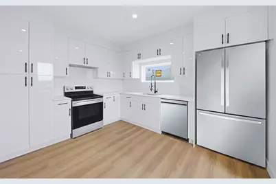 4164 Washington St #9, Boston, MA 02131 - Photo 17