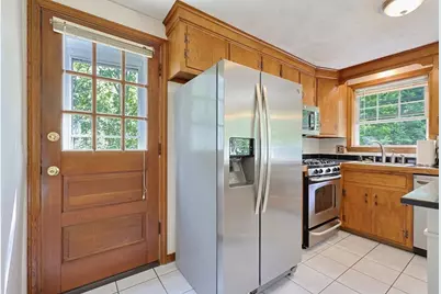 64 Park Street, Pepperell, MA 01463 - Photo 9