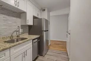 800 Hyde Park Ave, Boston, MA 02136 - Photo 11