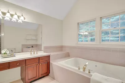 4 Crestview Rd, Bedford, MA 01730 - Photo 29