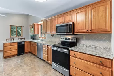 99 Keene St, Brockton, MA 02301 - Photo 27