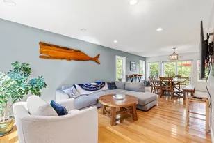 380 N Wheaton Ave, Seekonk, MA 02771 - Photo 9