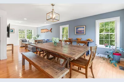 380 N Wheaton Ave, Seekonk, MA 02771 - Photo 13