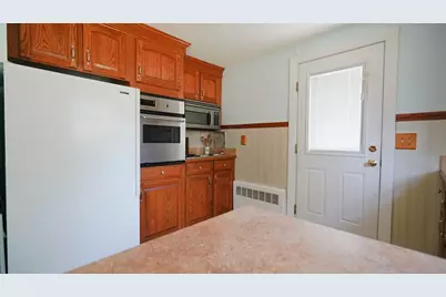19 Winter St, Foxboro, MA 02035 - Photo 17