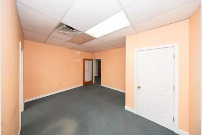482 Southbridge Street #212, Auburn, MA 01501 - Photo 17