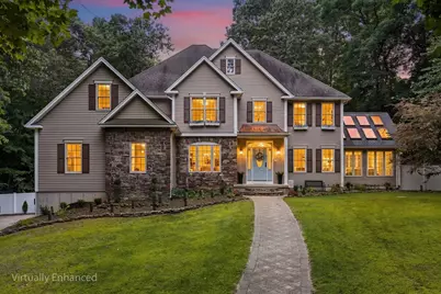 4 Iroquois Ln, Wilbraham, MA 01095 - Photo 1