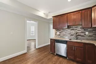 71 Walnut Park, Boston, MA 02119 - Photo 9