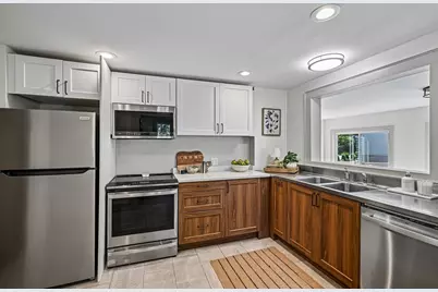 254 Russell St, Woburn, MA 01801 - Photo 11