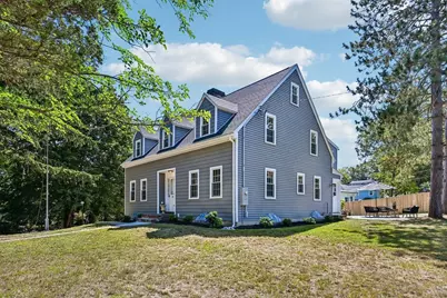 254 Russell St, Woburn, MA 01801 - Photo 3