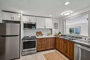 254 Russell St, Woburn, MA 01801 - Photo 11