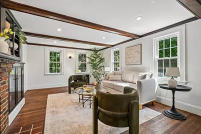 254 Russell St, Woburn, MA 01801 - Photo 7