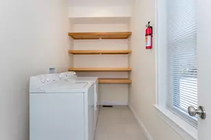 18 Kittredge St, Boston, MA 02131 - Photo 21