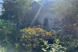 16 Liberty St, Templeton, MA 01436 - Photo 3
