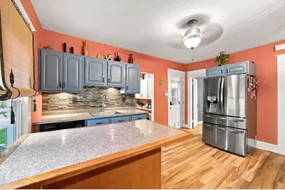90 Bonneville Ave, Chicopee, MA 01013 - Photo 11