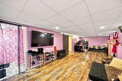 90 Bonneville Ave, Chicopee, MA 01013 - Photo 33